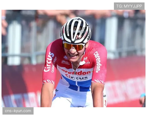 利勒哈默尔XC赛：范德普尔在湿滑雪地中展现强大控车能力夺冠